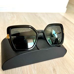 Prada black sunglasses SPR 09 W